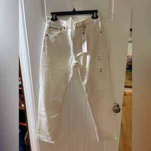 NWT Calvin Klein Jeans Slim Straight in Cream